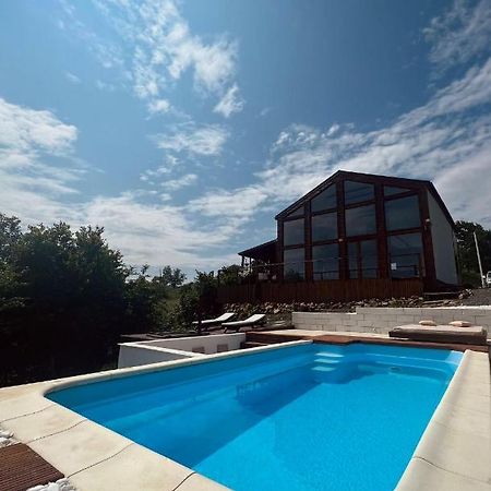 Le Chalet M - Cabana Cu O Panorama De Poveste. Surdesti  Экстерьер фото